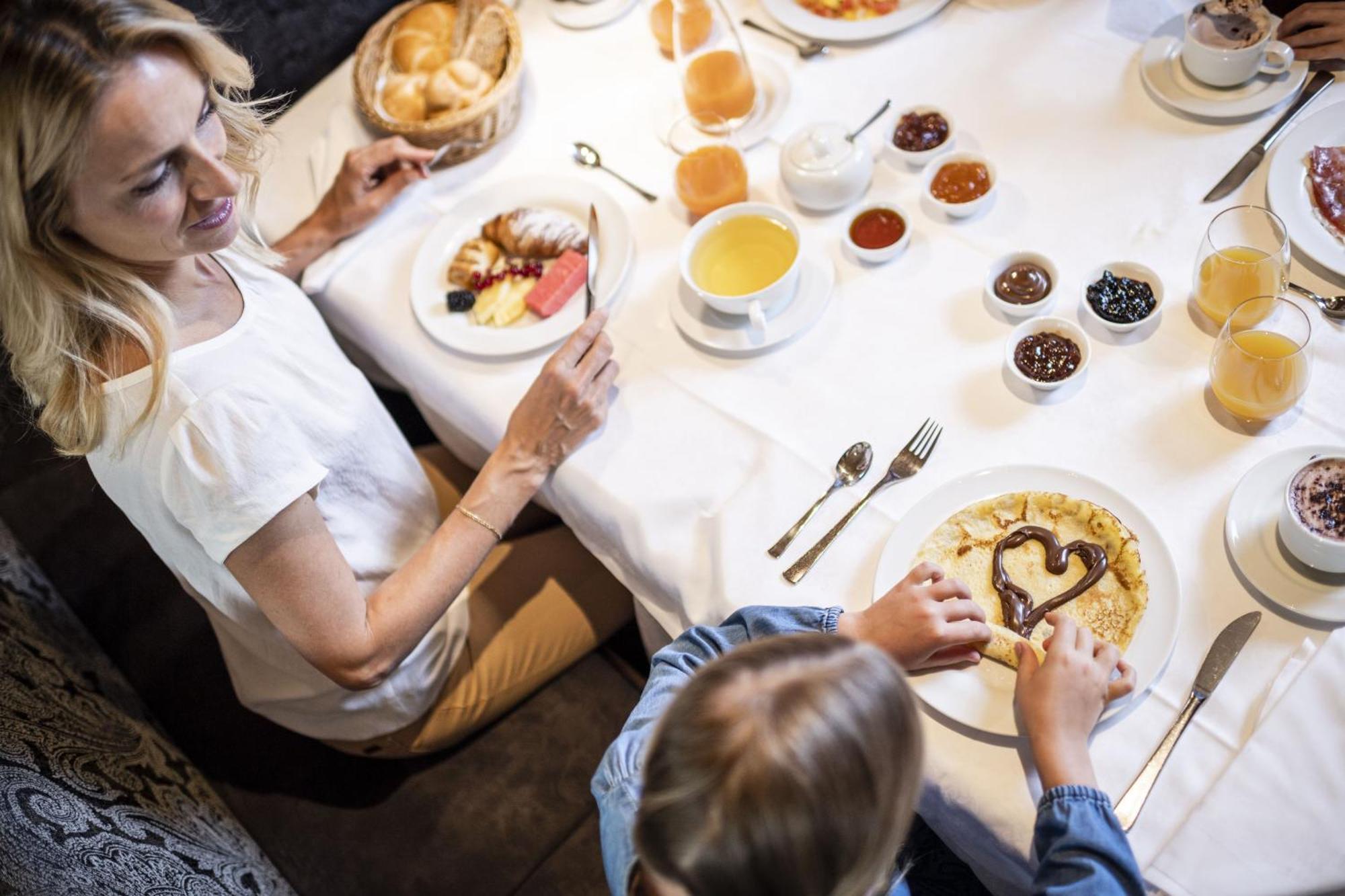 Ferien & Wellnesshotel Windschar Bruneck Buitenkant foto